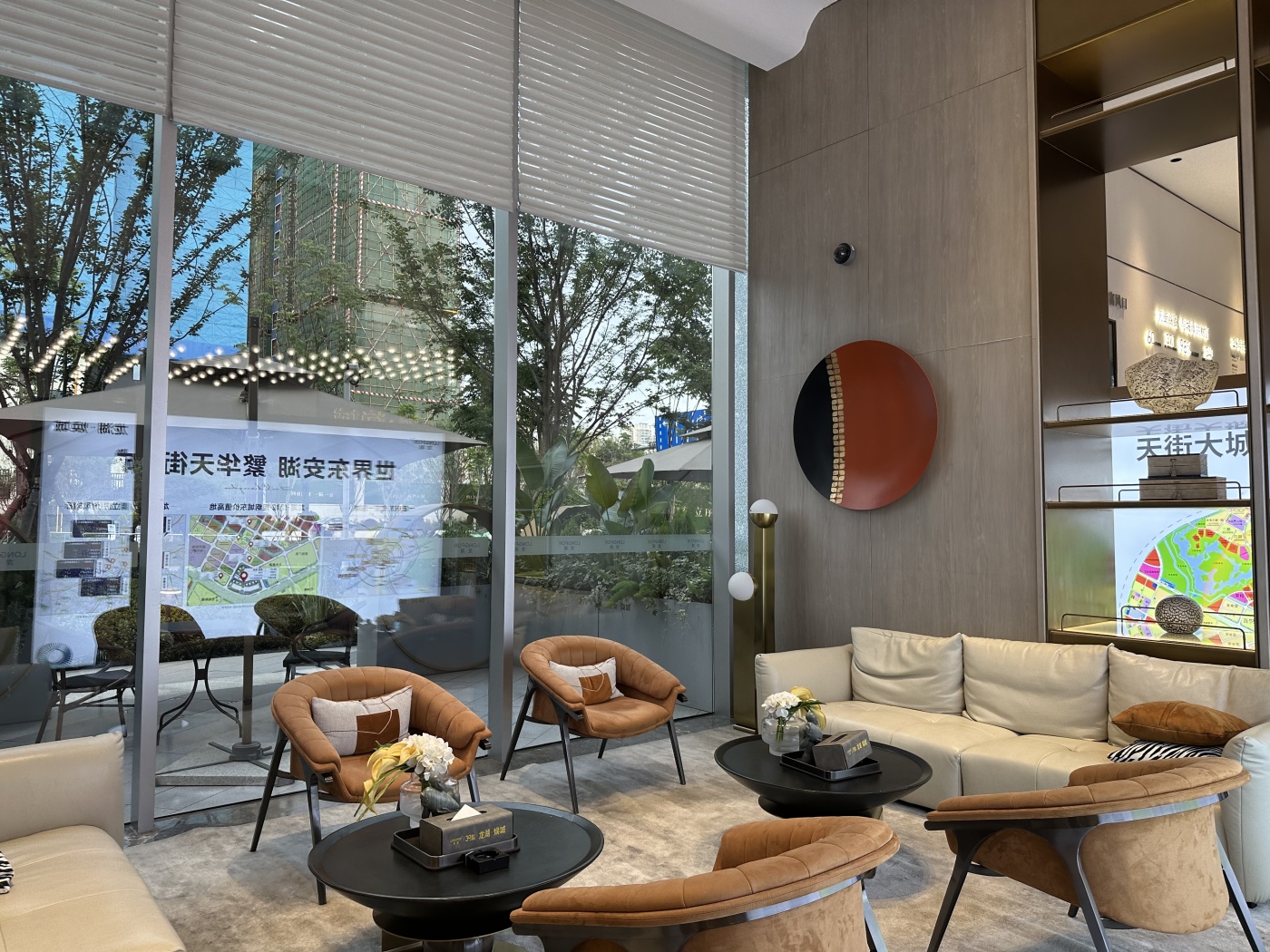 龙湖焕城3室2厅2卫南朝向3700.00元/月出租