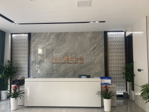 辛安育英旁次新小区小高层套三双卫