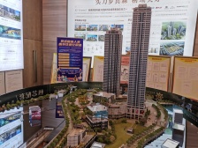 次新房 精装拎包入住+坐北朝南采光好+楼下三轻轨