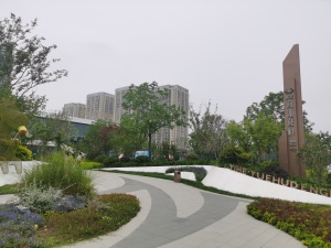 陶冲湖畔168旁,安医一附院,地铁四号线,交通便利,