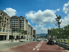 龙湖品质上叠别墅 小区中庭 住家安静