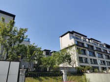 蔡家 龙湖颐天康养天曜昱府二期四房135万