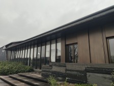 鹿角 龙湖山前一期四房320万