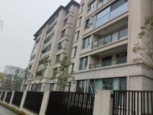 悦来 保利拾光年一期四房130万