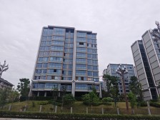 中央公园 国浩白屿林光屿三房135万