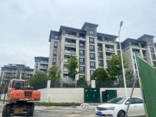 市政公用城 南北通透,采光好 中间楼层