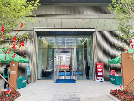 万达长春国际影都3室1厅1卫南北朝向2500.00元/月出租