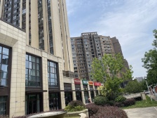 地铁近,教育环抱,绿化好精品小区。