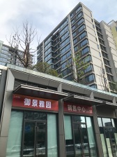 30米双轻轨,位置优越,横厅四室,采光好,住家安静