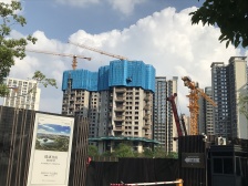 石桥铺 精装大平层 三轻轨 价格来电可少 安心出售