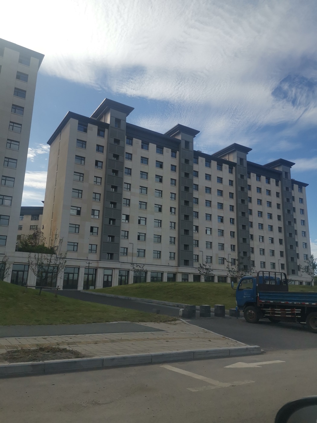 实景图:实景图竣工楼栋