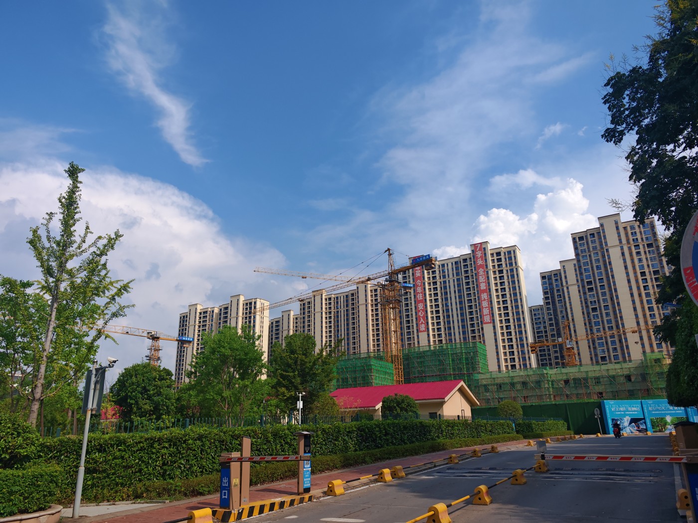 丽发新城实景图