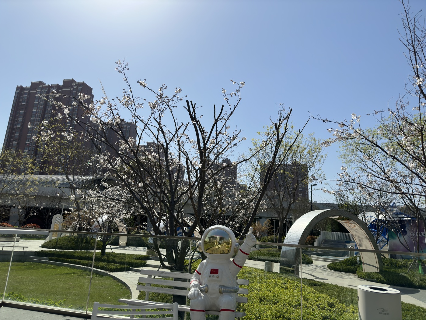 实景图:实景图售楼处