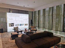 观音桥步行街内,轻奢精装,看房方便。