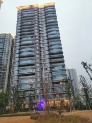 中海天府里观山一期4室2厅东南