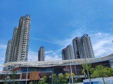 上海长滩,江景房,精装带地暧,随时看房。