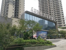 南滨路新楼盘 央企品牌 全能配套 宽楼间距