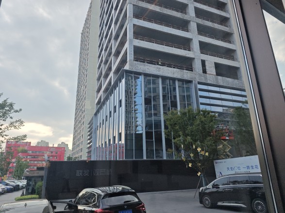 联发观音桥实景图