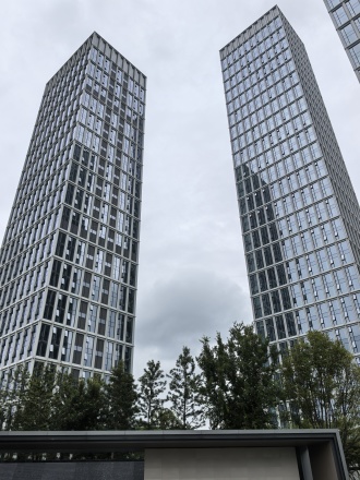 蔚蓝湖滨1号实景图