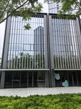 蔚蓝湖滨1号实景图