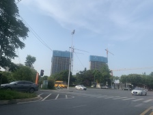 保利品质楼盘 地铁口旁出门就是艾溪湖公园