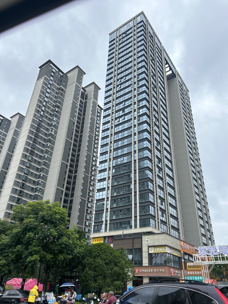 小区相关图