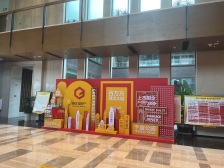 此房满2年全款证在手板式结构户型正采光好