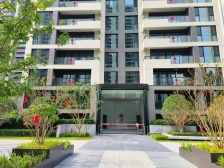 次新房 临地铁 商业配套齐全 满二 产权清晰 交通便利