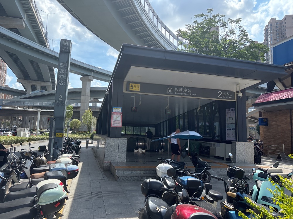 小区相关图