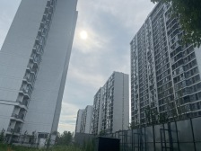 纯毛坯的3房,户型优质,好楼层,看房 有钥匙