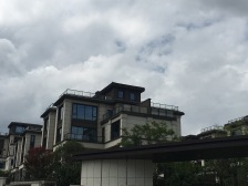 乌当区保利公园联排景观别墅,产权满二,业主诚心出售