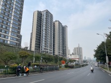 房子户型方正楼下就是轻轨站,出入方便保利央企品质