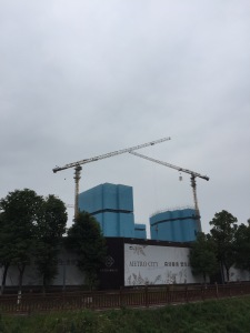 麓鸣九天麓吟苑4室2厅南